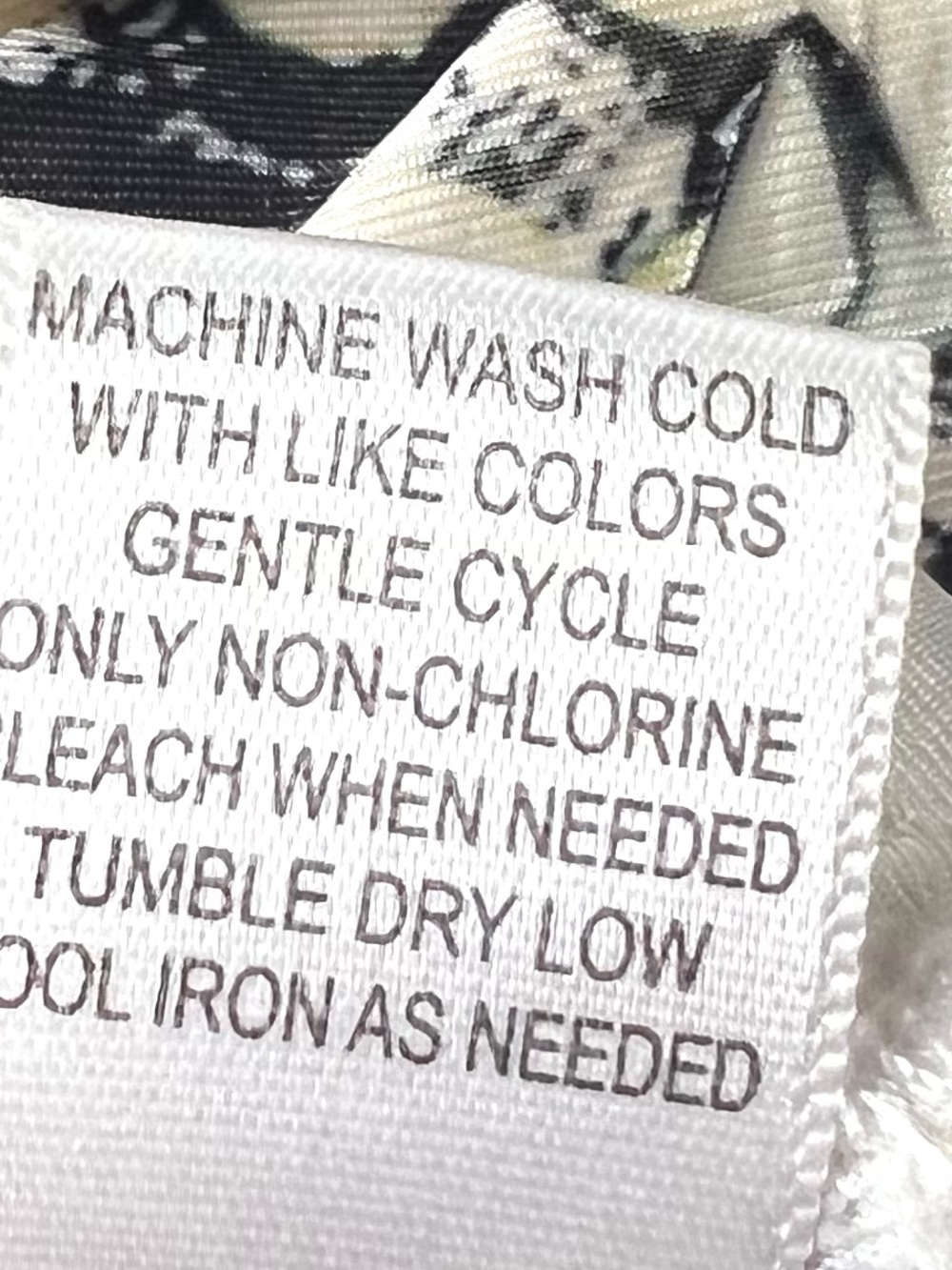 LIVE & LET LIVE Blouse Top Tunic Sublimation Gray Ivory Gold Beaded Embellished - Picture 10 of 10